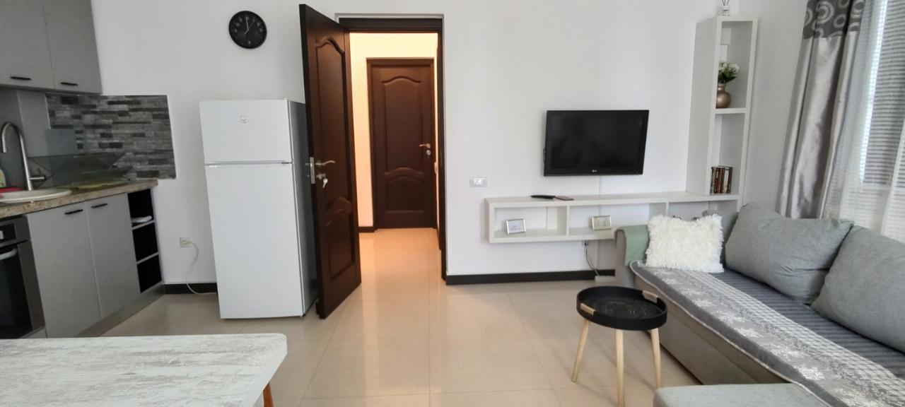 Lucas Apartment Navodari Bagian luar foto